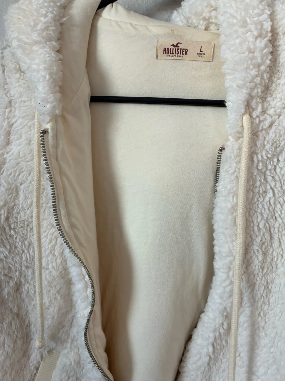 Cozy Cream Hollister  Hoodie Jacket - Women's